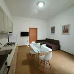 La Maison Di Titty * توري أنونزياتا